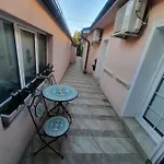 Solaria House Pensión 3*