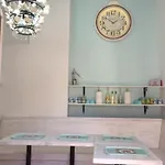 Pensión Solaria House 3*