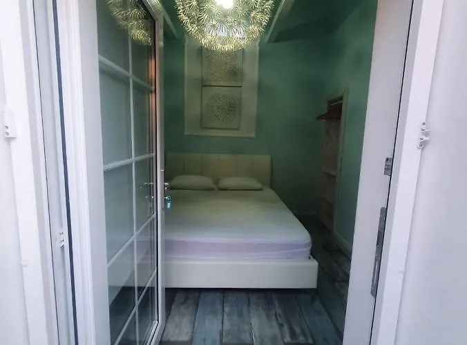 ゲストハウス Solaria House 3*