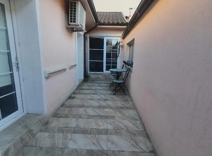 ゲストハウス Solaria House コンスタンツァ