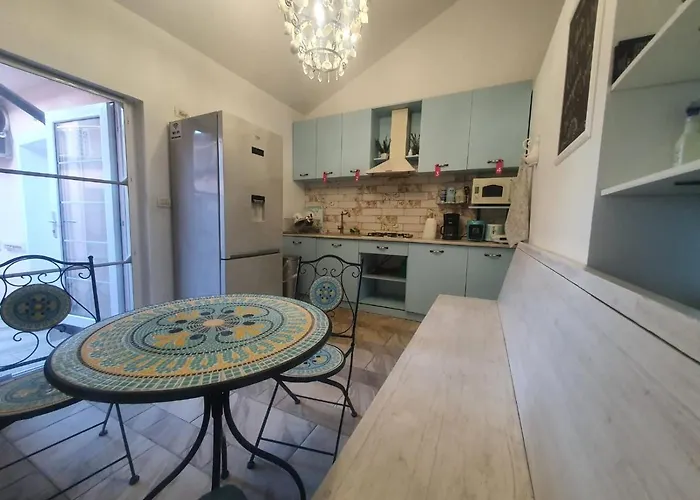 ゲストハウス Solaria House コンスタンツァ